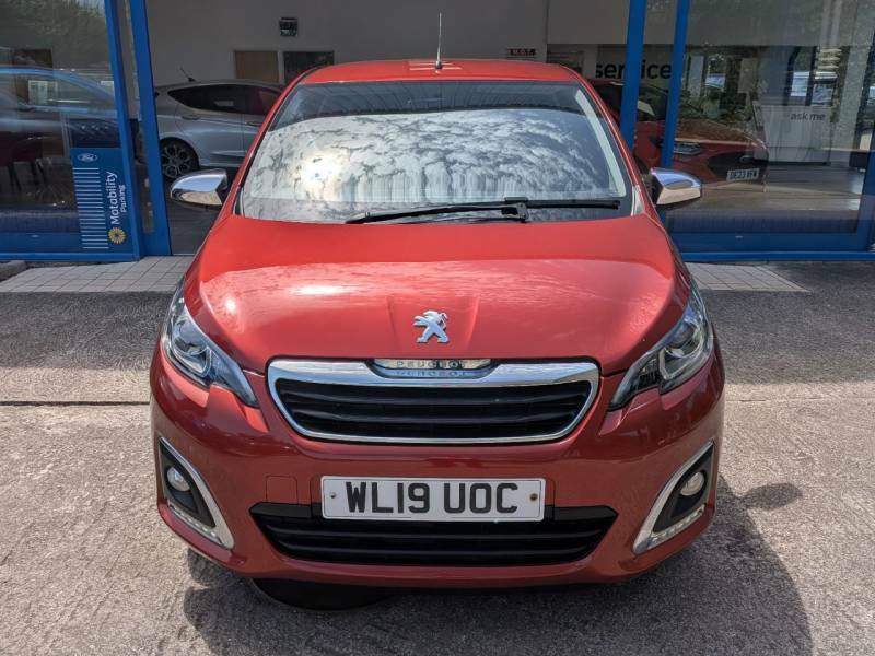 Peugeot 108 1.0 72 Collection 2-Tronic Red #4