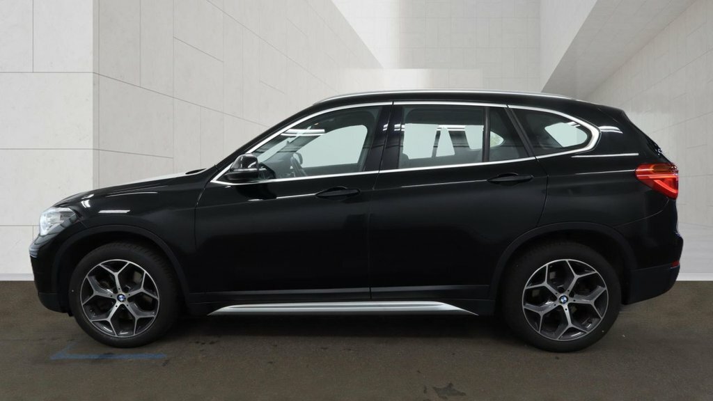 BMW X1 2L Xline Black #6
