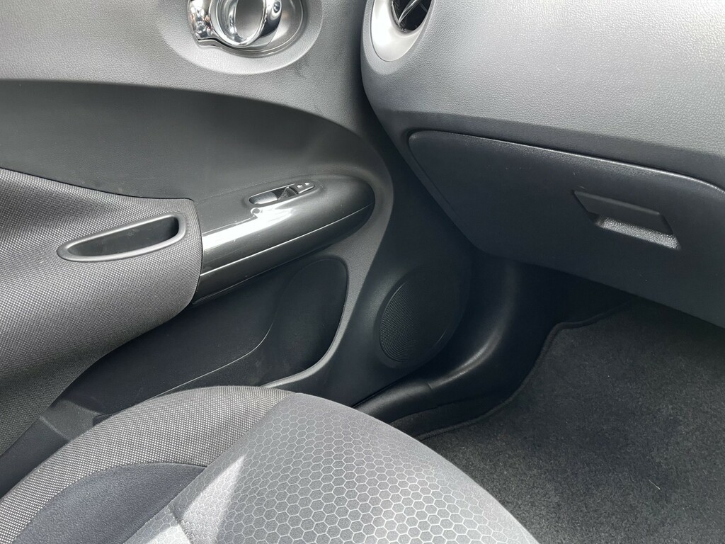 Nissan Juke Acenta Dig-t White #26
