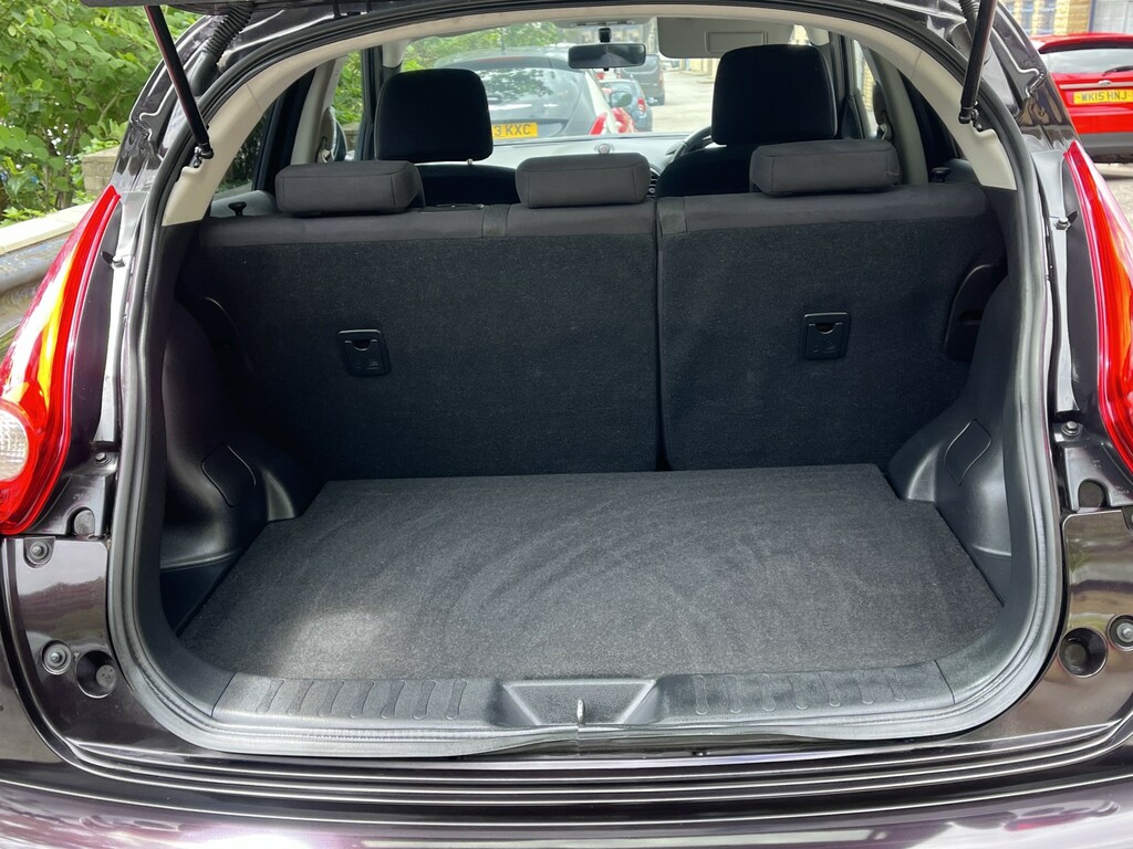 Nissan Juke Acenta Dig-t White #12