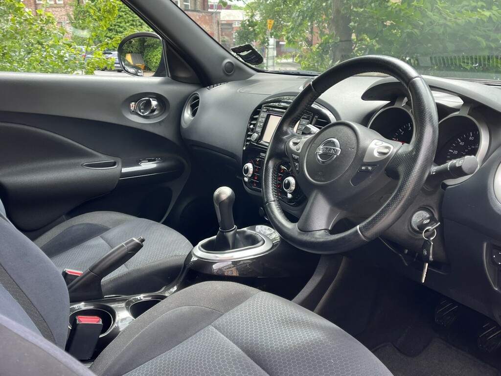 Nissan Juke Acenta Dig-t White #8