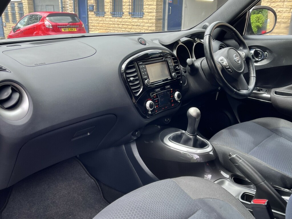 Nissan Juke Acenta Dig-t White #13