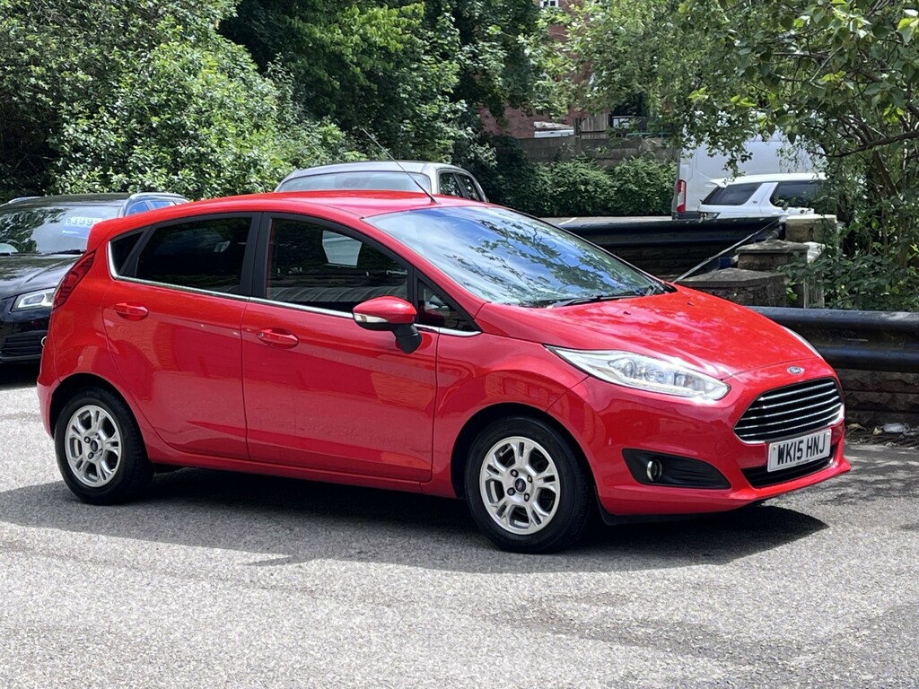 Ford Fiesta 1.6 Tdci Econetic Titanium Hatchback Ma Red