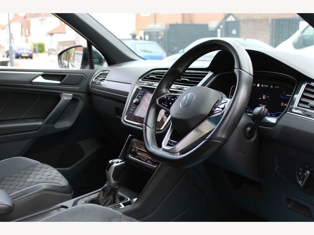 Volkswagen Tiguan 1.5 Tsi R-line Dsg Euro 6 S S  Black #2
