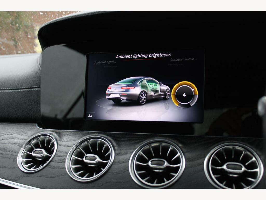 Mercedes-Benz E Class E 220 D Amg Line Premium Plus Red #27