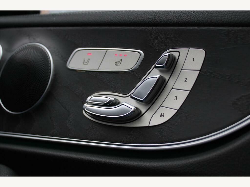 Mercedes-Benz E Class E 220 D Amg Line Premium Plus Red #14