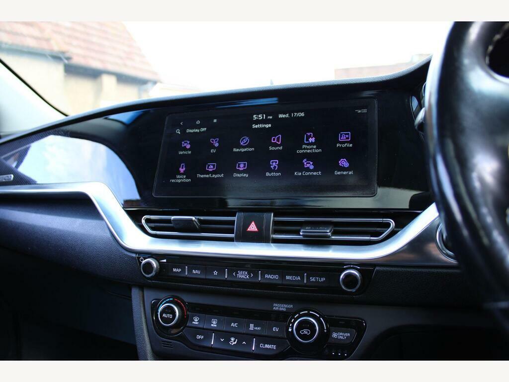 Kia e-Niro 64Kwh 2 Suv 201 Bhp Red #38