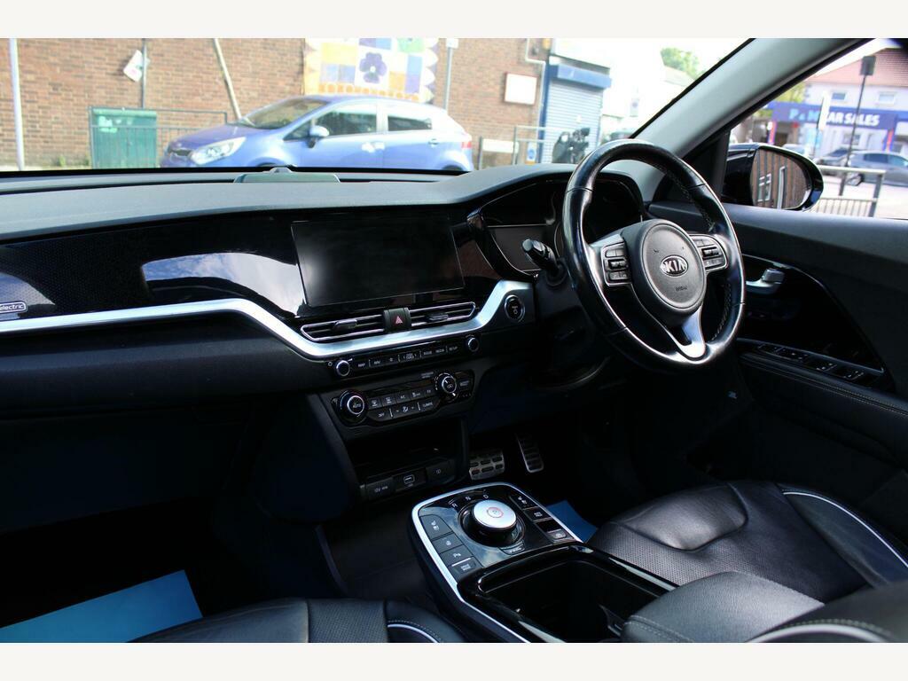 Kia e-Niro 64Kwh 2 Suv 201 Bhp Red #23