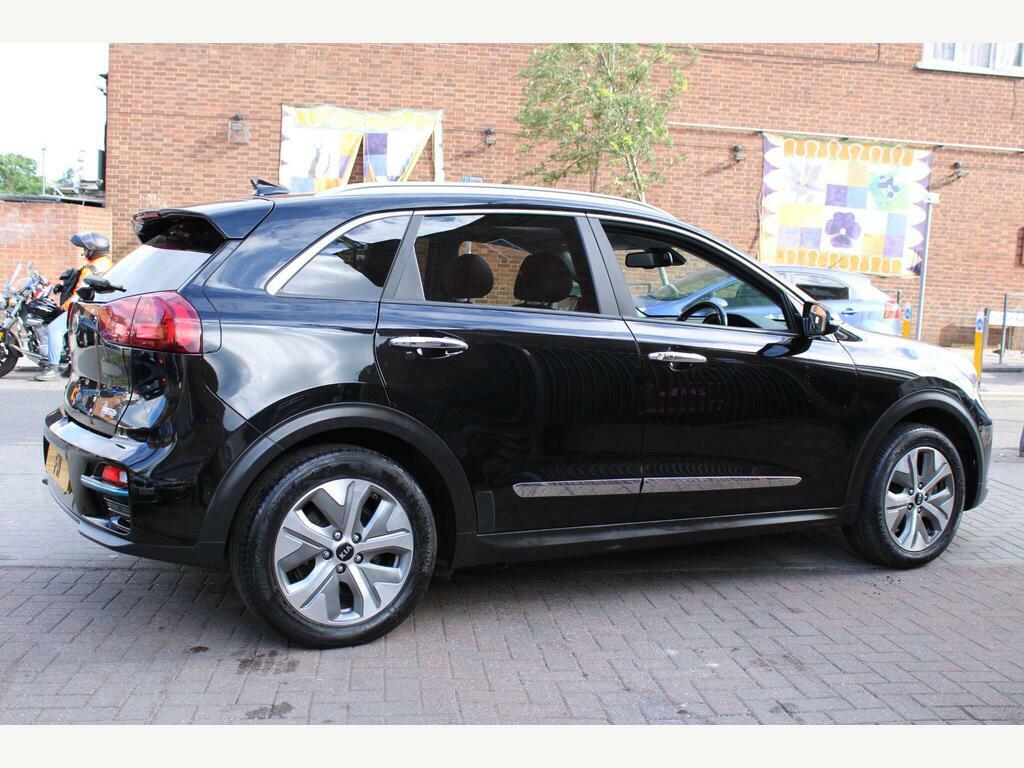 Kia e-Niro 64Kwh 2 Suv 201 Bhp Red #35