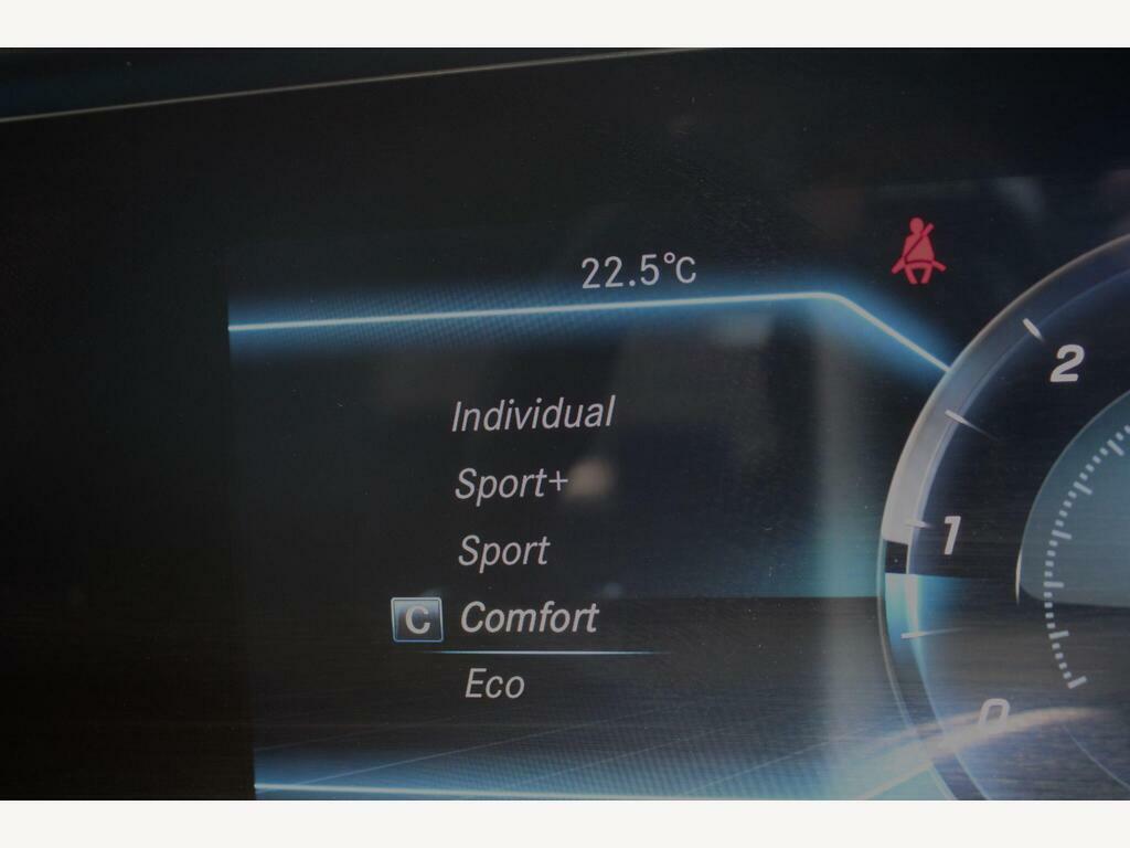 Mercedes-Benz E Class 2.0 E200 Amg Line Premium Plus G-tronic Euro 6 White #31