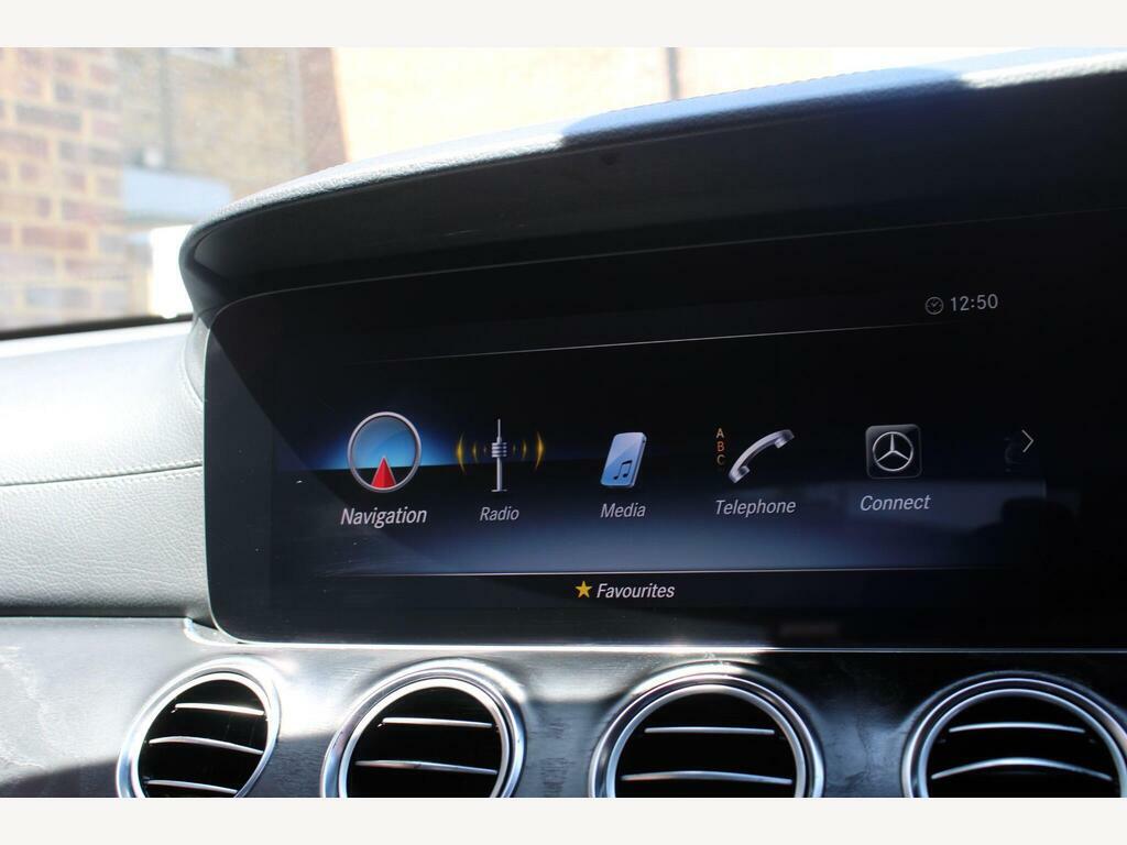 Mercedes-Benz E Class 2.0 E200 Amg Line Premium Plus G-tronic Euro 6 White #23