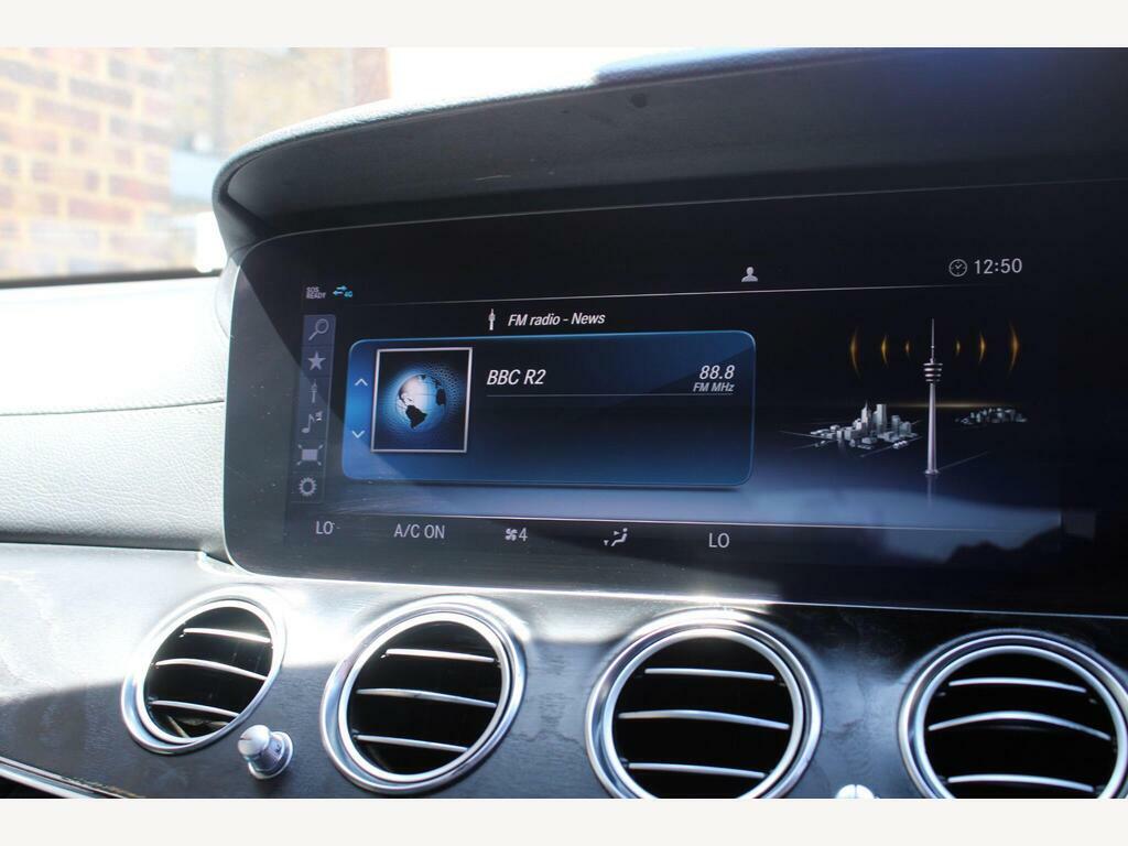 Mercedes-Benz E Class 2.0 E200 Amg Line Premium Plus G-tronic Euro 6 White #30