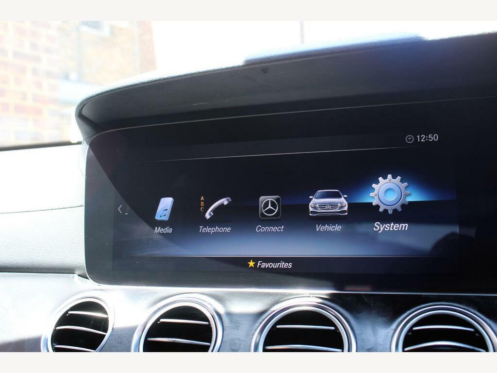 Mercedes-Benz E Class 2.0 E200 Amg Line Premium Plus G-tronic Euro 6 White #26