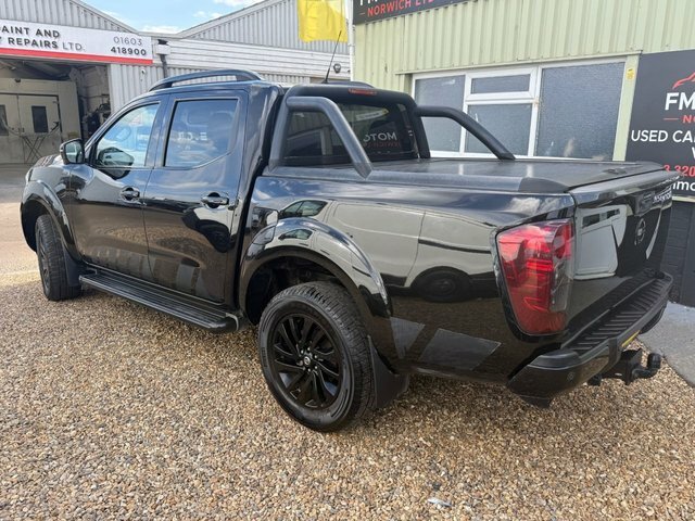 Nissan Navara Automatic Grey #44