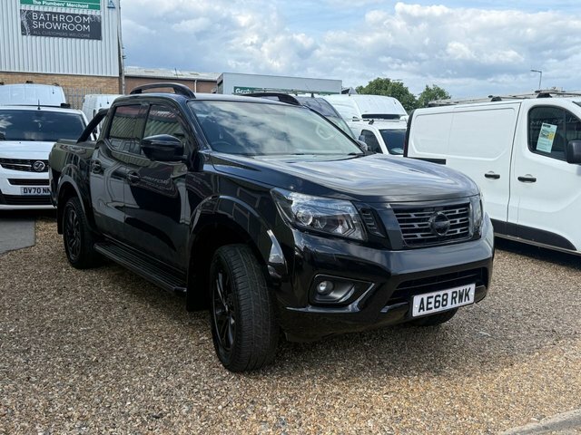 Nissan Navara Automatic Grey #1