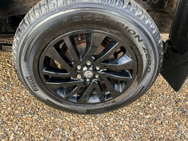 Nissan Navara Automatic Grey #32