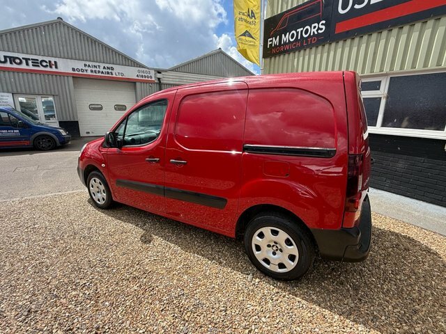Peugeot Partner Bluehdi 854 Professional Panel Red #3
