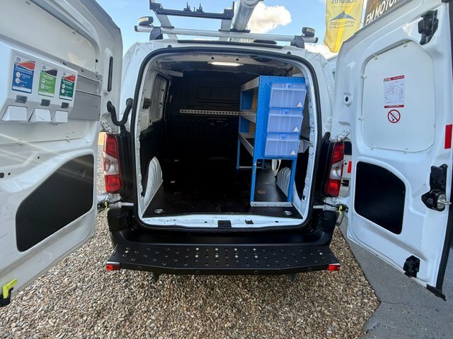Vauxhall Combo Turbo D 2300 Edition White #6