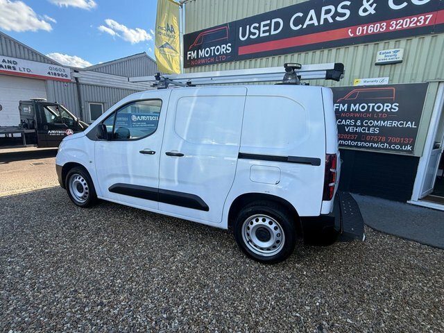 Vauxhall Combo Turbo D 2300 Edition White #2