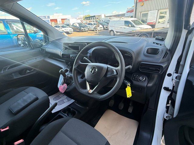 Vauxhall Combo Turbo D 2300 Edition U1152 Ulez White #15