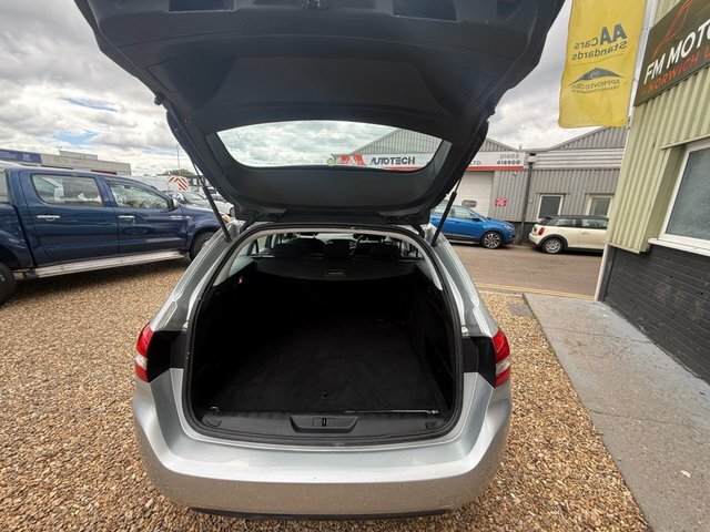 Peugeot 308 SW Puretech Active Estate Silver #5