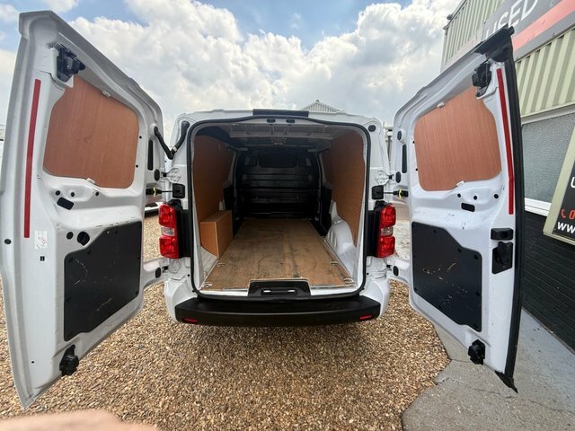 Vauxhall Vivaro Turbo D 2900 Pro White #5