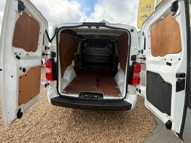 Vauxhall Vivaro Turbo D 2900 Sportive White #5