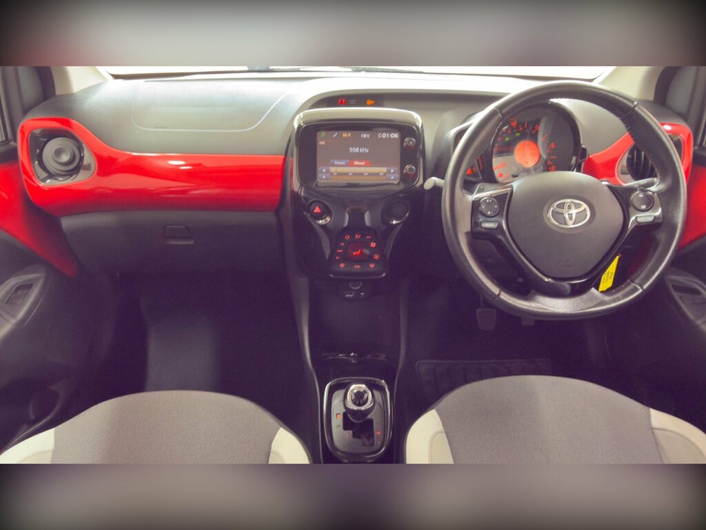 Toyota Aygo 1.0 Vvt-i X-style Hatchback X-shift Eur YS67JKK Red #3