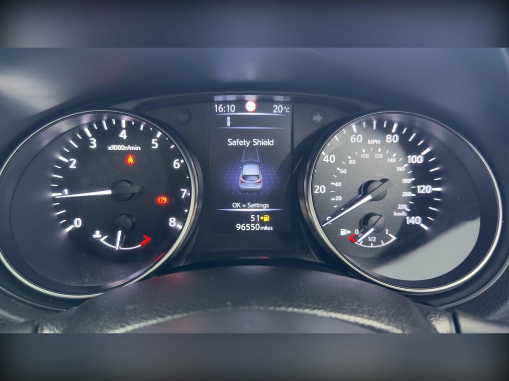 Nissan Qashqai 1.2 Dig-t N-connecta Suv Euro 6 YK67VWE Black #6