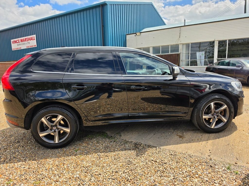 Volvo XC60 2L R-design Lux Nav Black #3