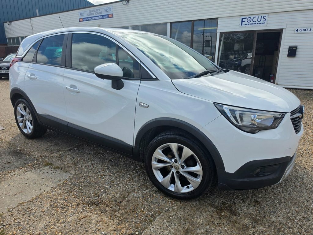 Vauxhall Crossland X 1.5L Tech Line Nav White #2