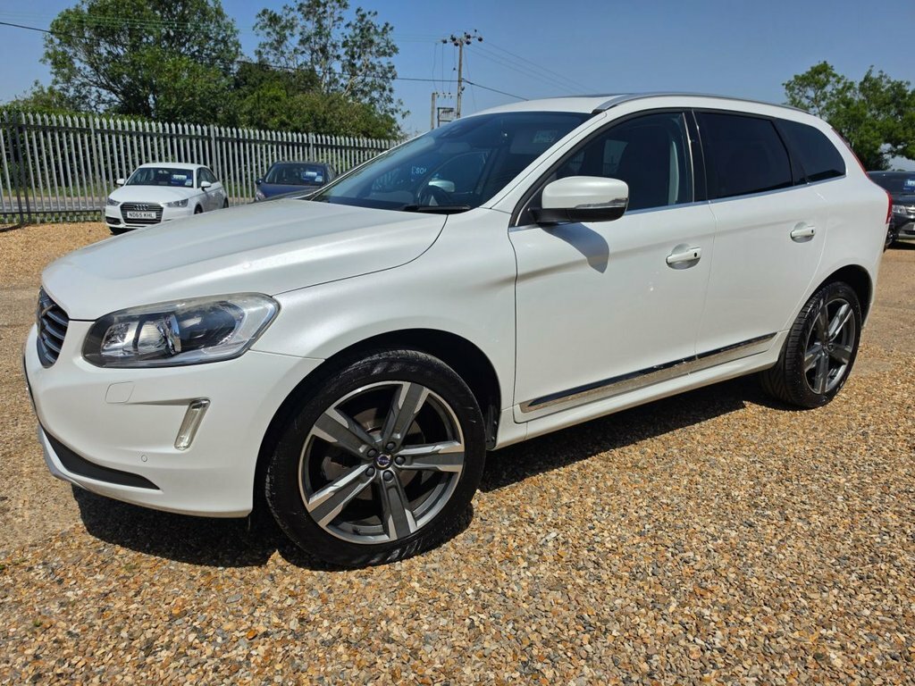 Volvo XC60 2.4L Se Lux Nav White #3