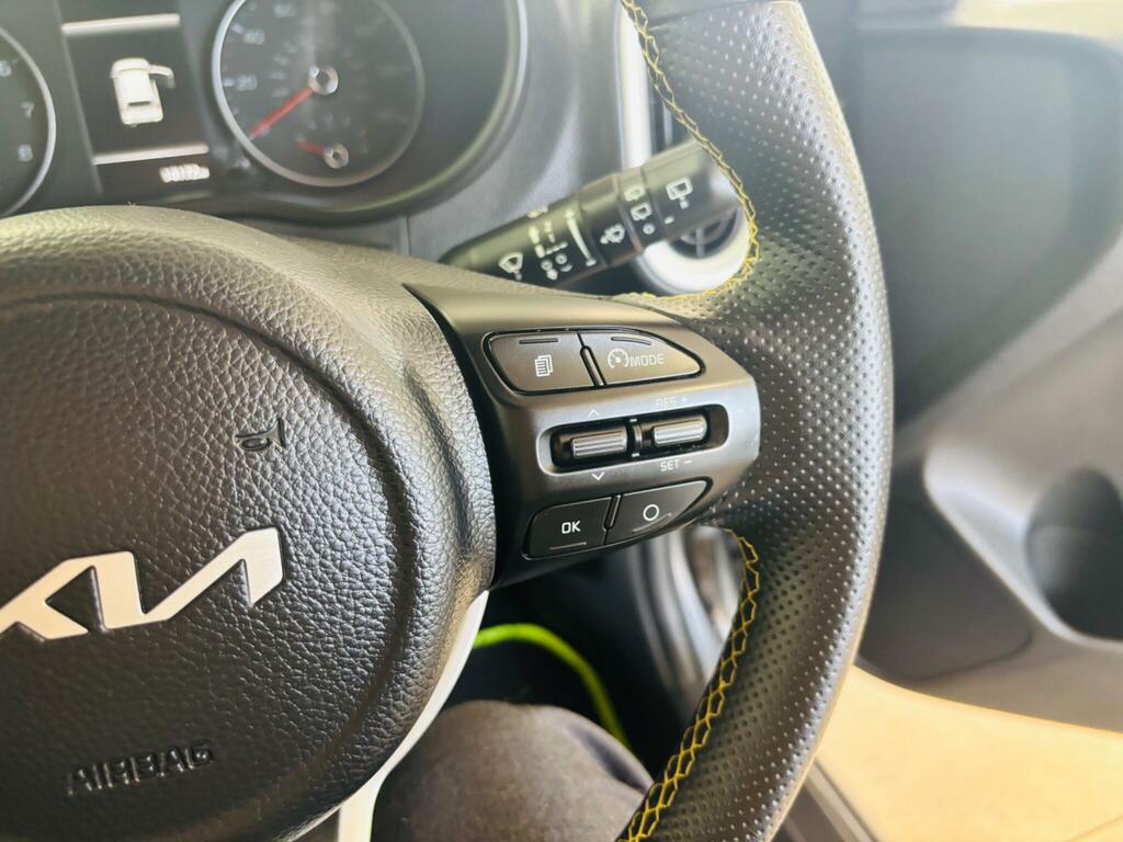 Kia Picanto 1.0 2 White #34