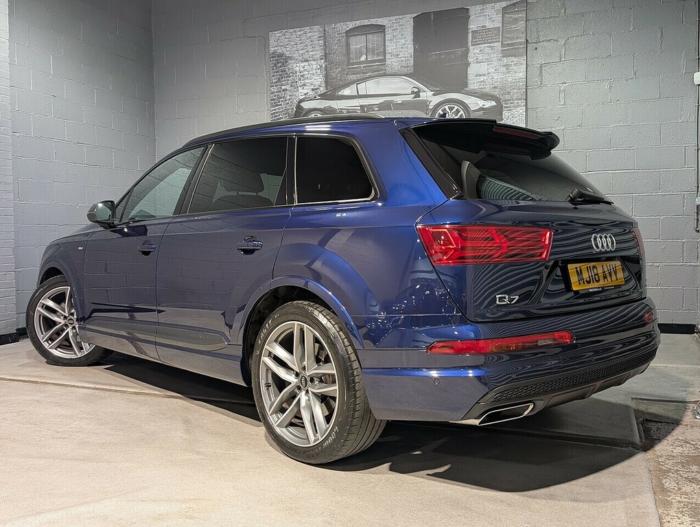 Audi Q7 3.0 Tdi V6 Black Edition Suv Tiptronic MJ18AVV Blue #2