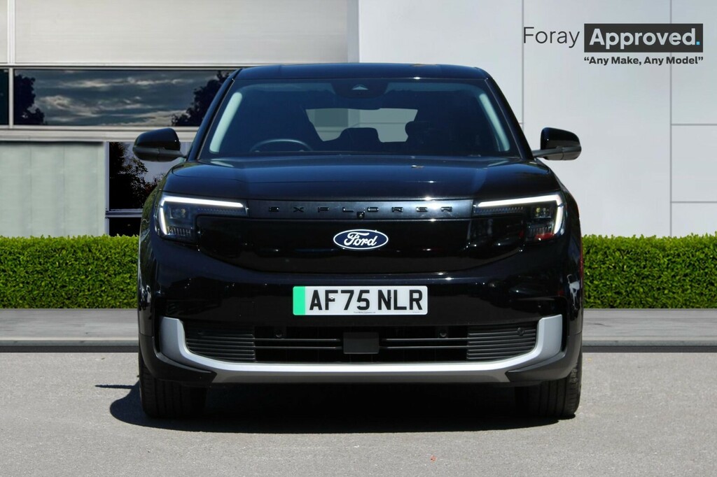 Ford Explorer 210Kw Select 77Kwh Black #2