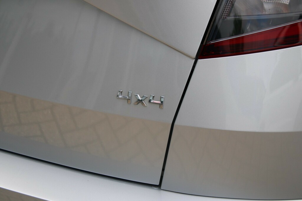 Skoda Karoq Se Technology Blue #18