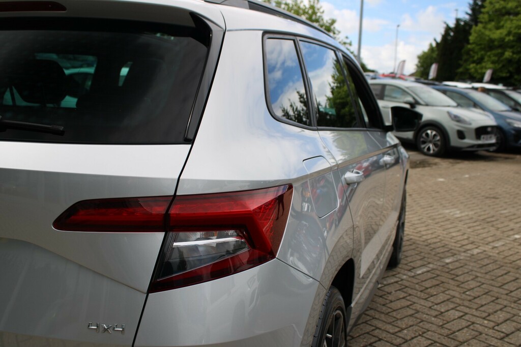 Skoda Karoq Se Technology Blue #17