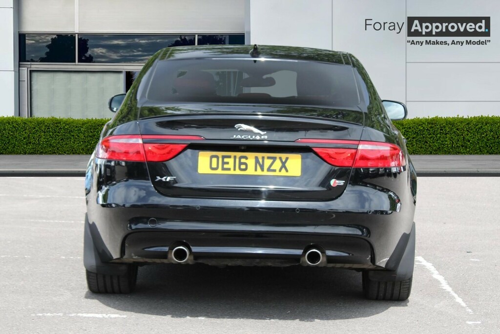 Jaguar XF 3.0D V6 S Black #6