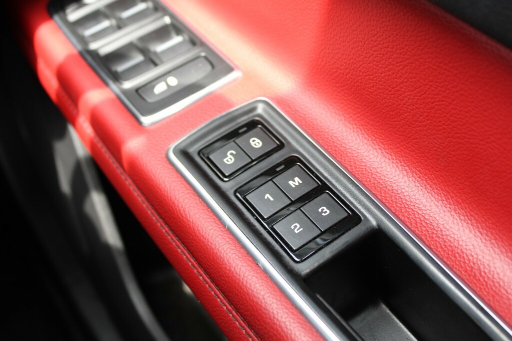 Jaguar XF 3.0D V6 S Black #28