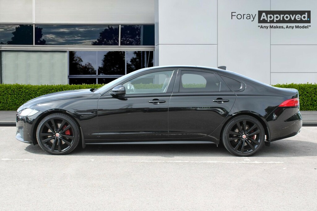 Jaguar XF 3.0D V6 S Black #3