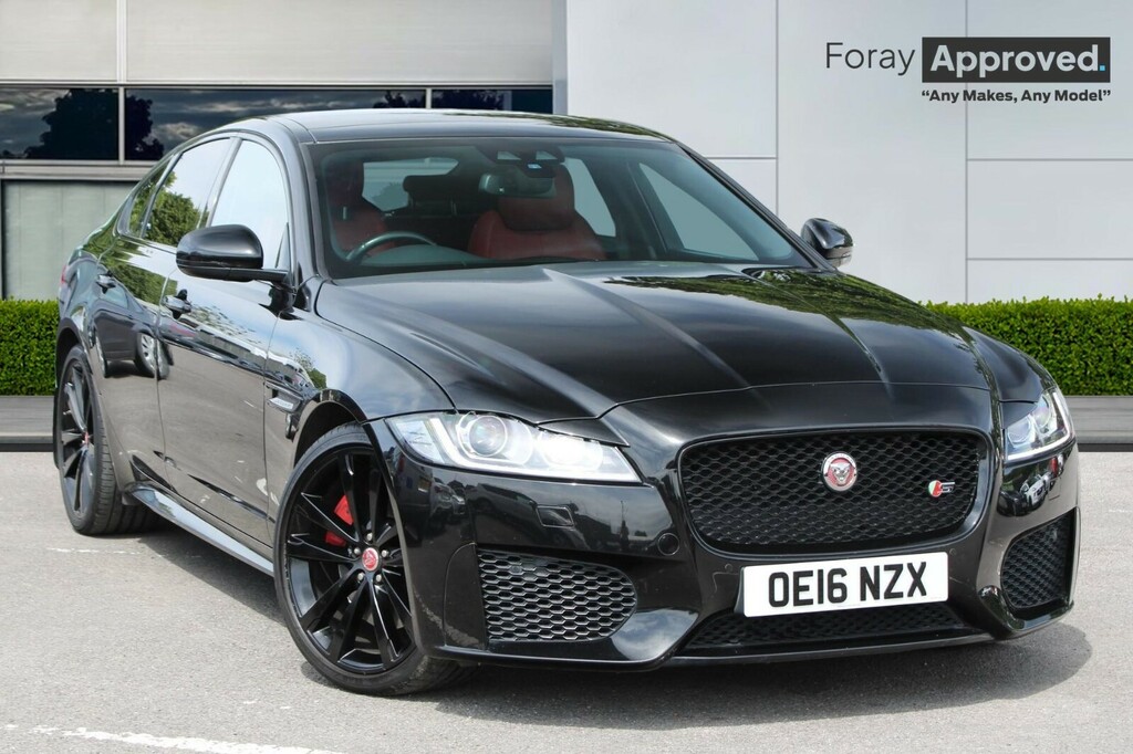 Jaguar XF 3.0D V6 S Black