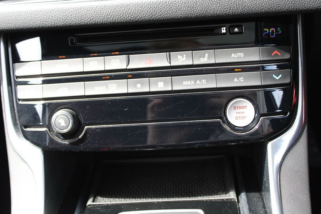 Jaguar XF 3.0D V6 S Black #30