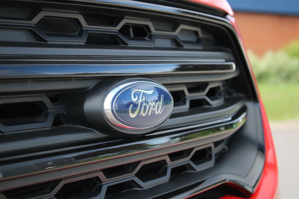 Ford Ecosport 1.0 Ecoboost 125 St-line Red #6