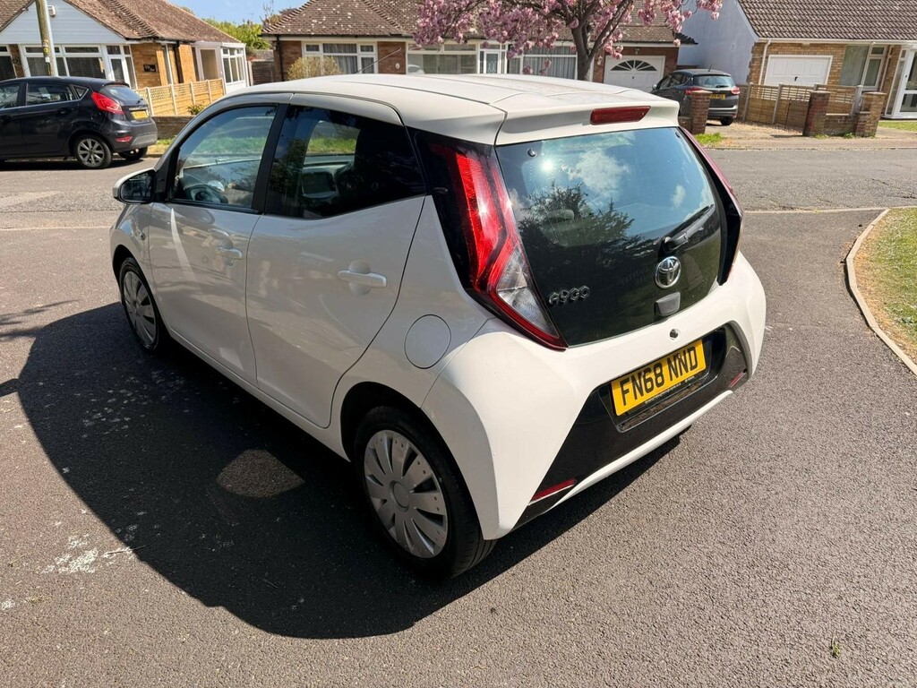 Toyota Aygo 1.0 Vvt-i X-play Euro 6  #4