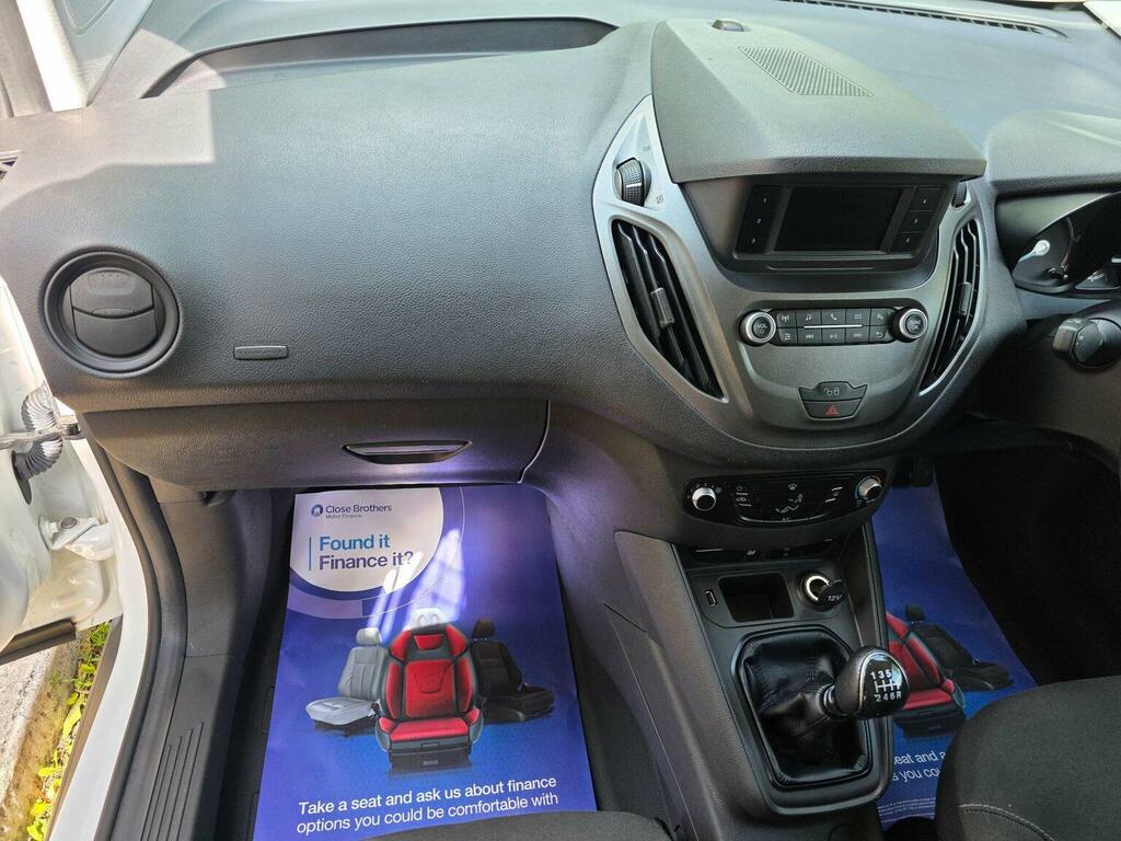 Ford Transit Courier Courier White #13