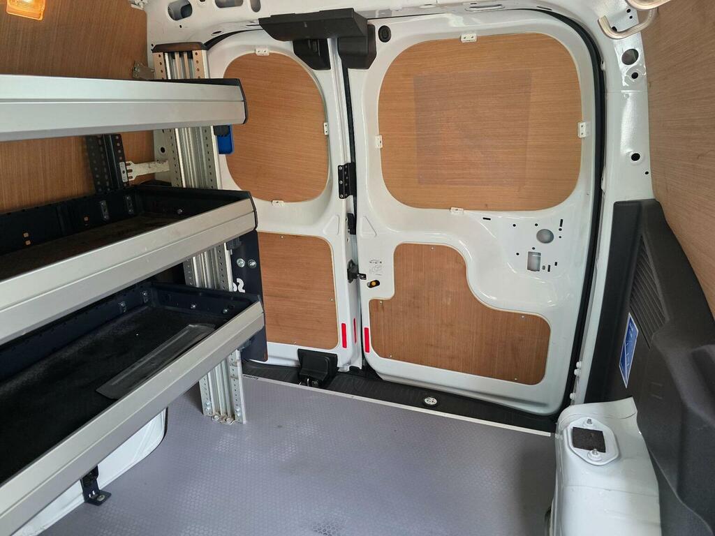 Ford Transit Courier Courier White #26