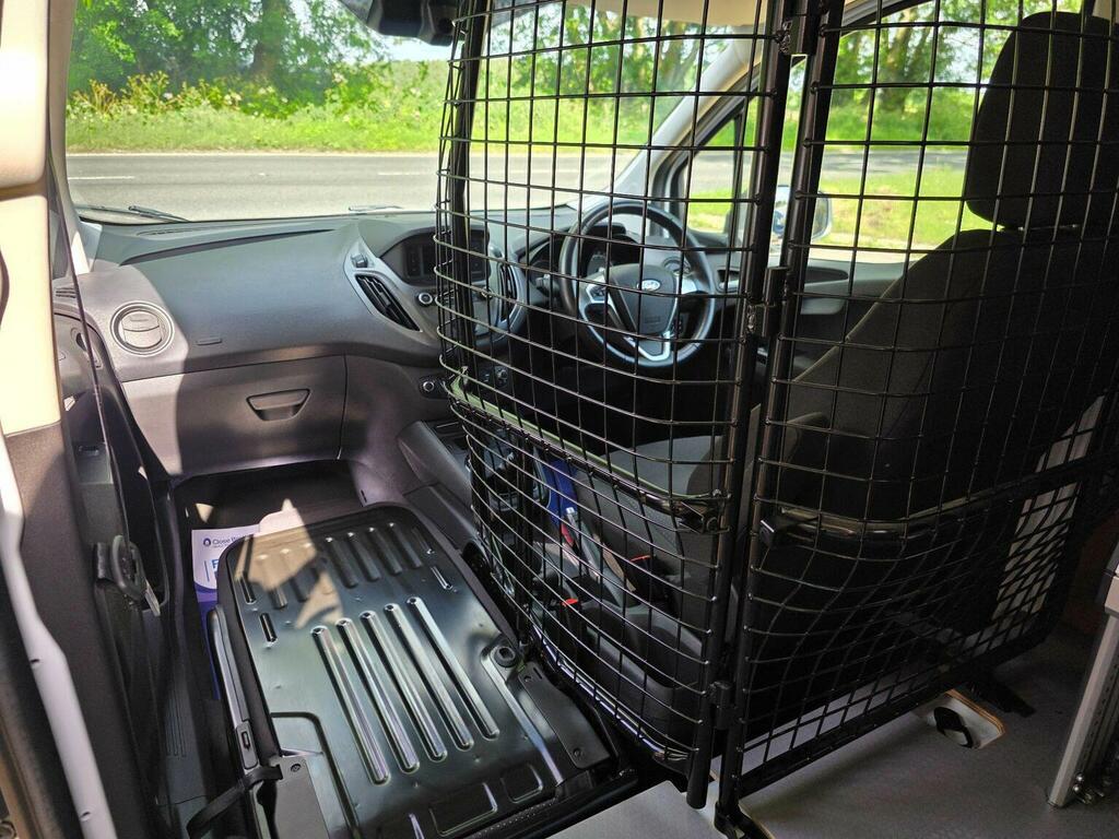 Ford Transit Courier Courier White #21