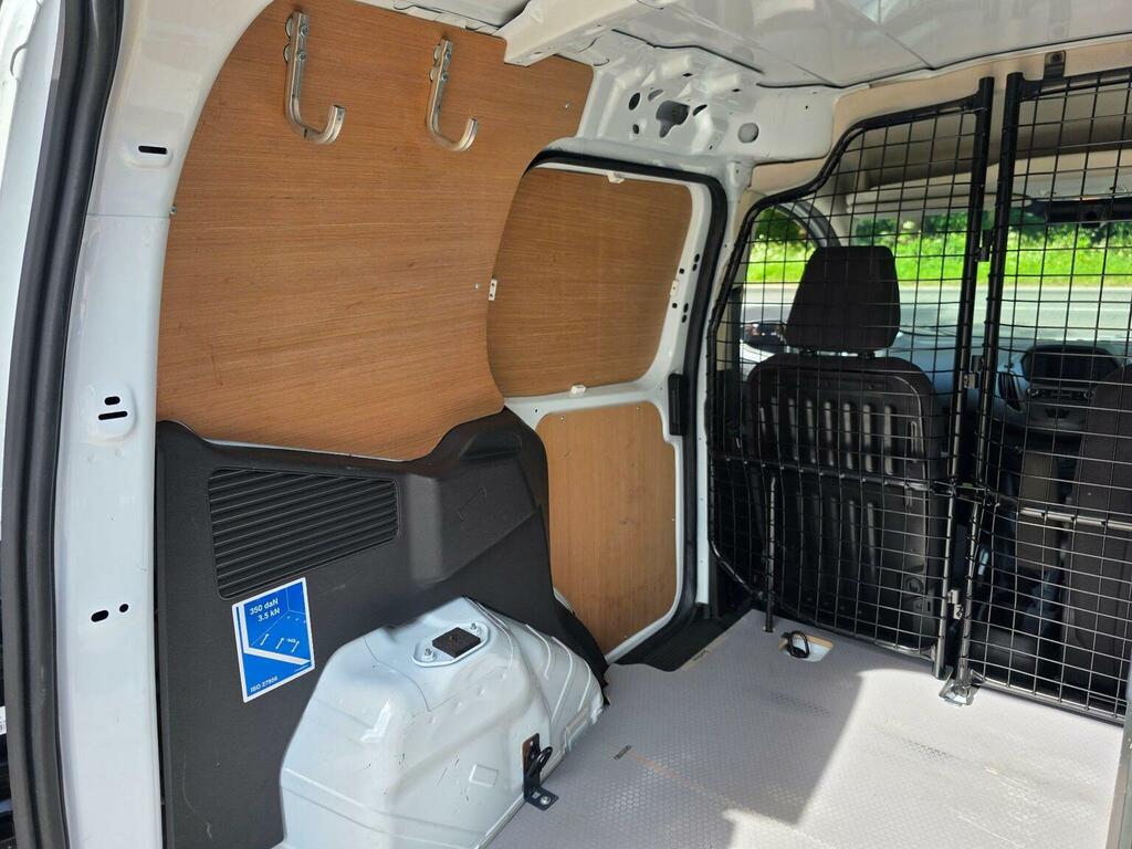 Ford Transit Courier Courier White #24