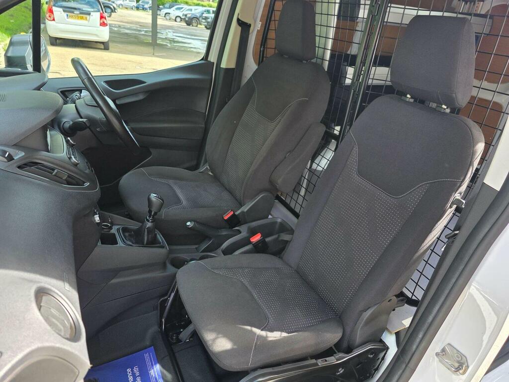 Ford Transit Courier Courier White #11