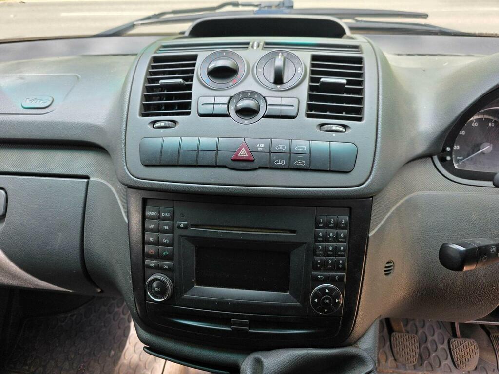 Mercedes-Benz Vito Vito 113 Cdi White #16